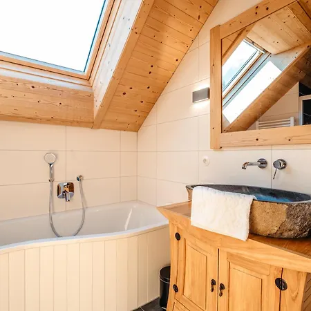 Brandlalm Almhuette Hochsitz * Gundisch