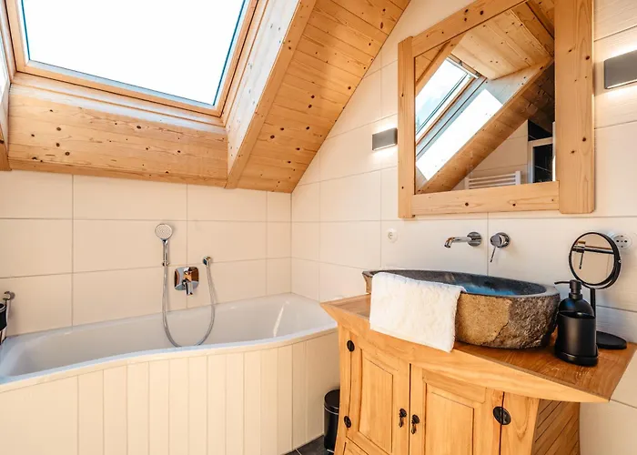 Brandlalm Almhuette Hochsitz * Gundisch